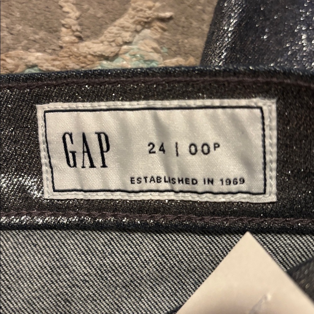 GAP Sparkling Metallic Jeans - Picture 3 of 5